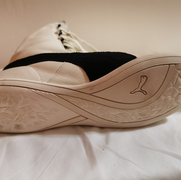 Puma hightops, Size 7.5 - Picture 10 of 16